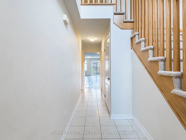 81 Pettitt Dr — Photo 7