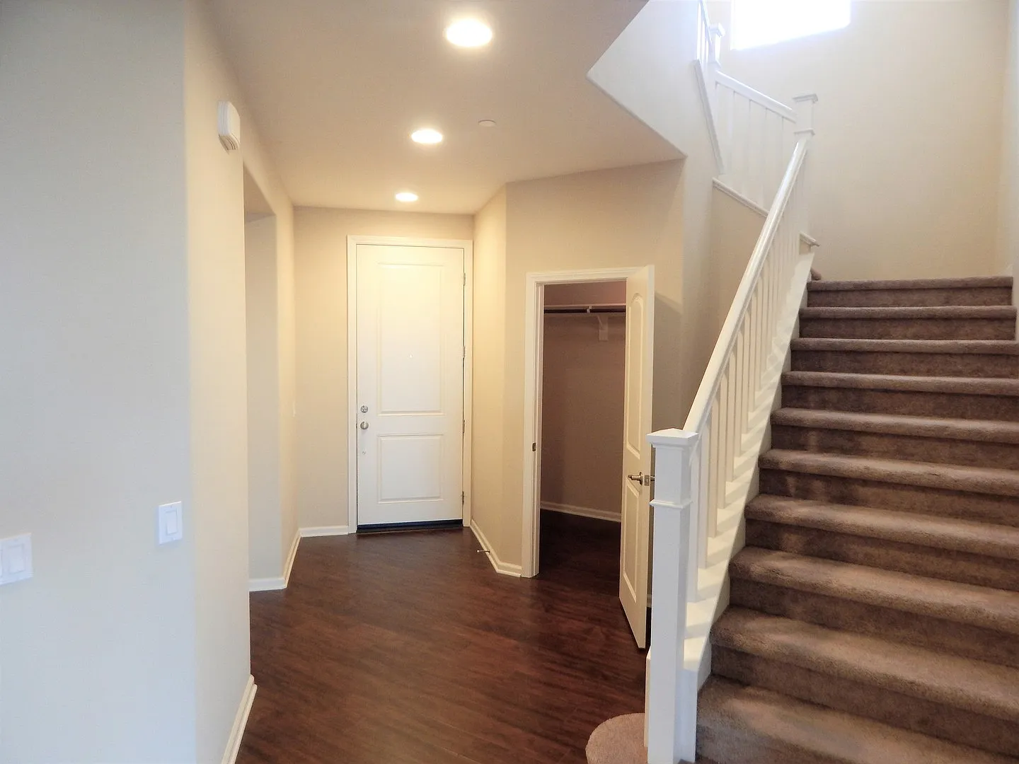 Canyon Hills 4 Bedroom/3 Bath 36500 Acanthus Drive — Photo 4