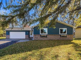 11449 54th St NE, Albertville, MN 55301
