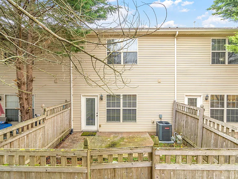 4808 Fountain View Way #H — Photo 26