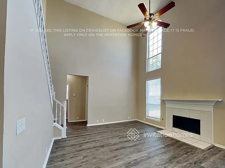 1700 Lansdale Dr — Photo 6