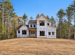 4 Dogwood Cir, Kennebunk, ME 04043