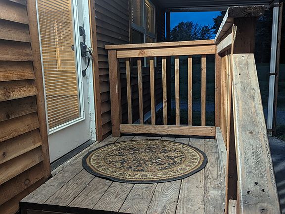 Entry steps and front door.