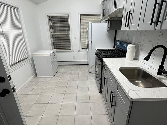 5th image of 20304 56th Ave Floor 1