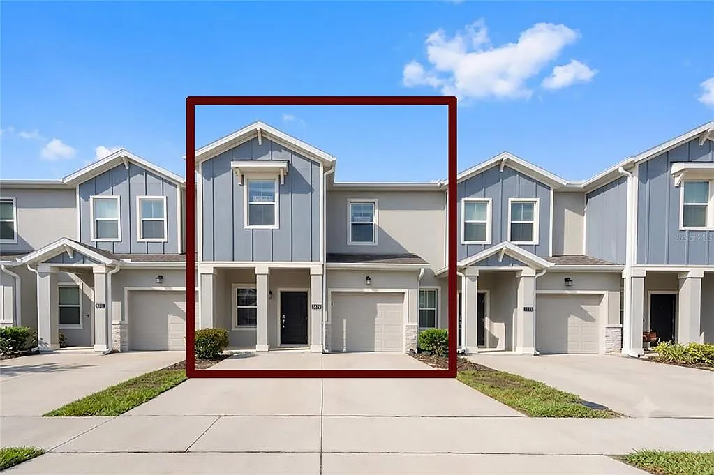 3 bed, 2.5 bath, 1840 sqft, $2,100 — Photo 2