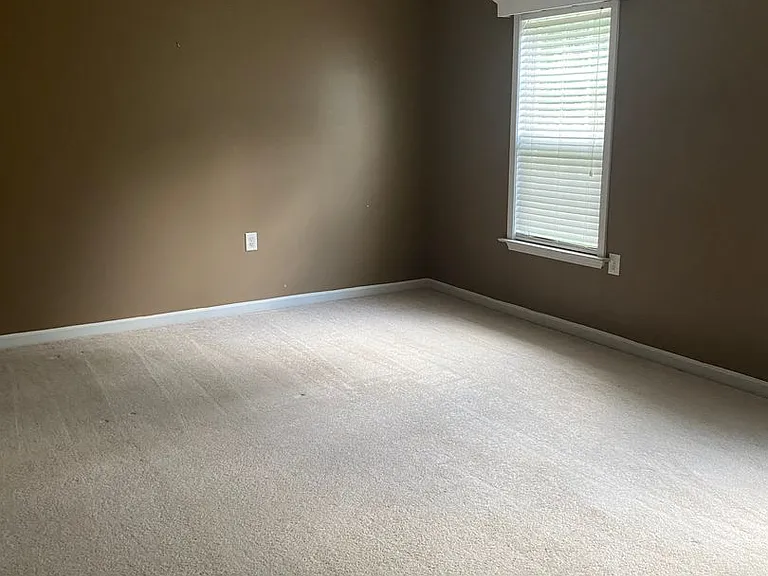 9837 N Olde Towne Wynd SE — Photo 17