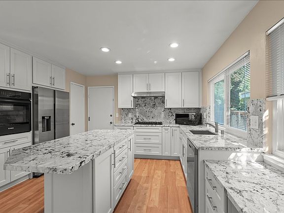 2nd image of 773 Sequoia Dr