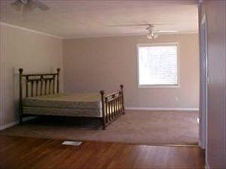 3rd image of 1158 East Dr