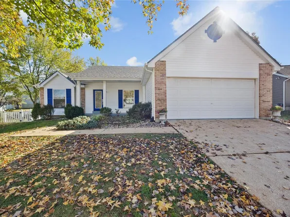 1447 Remington Oaks Ter, Fenton, MO 63026