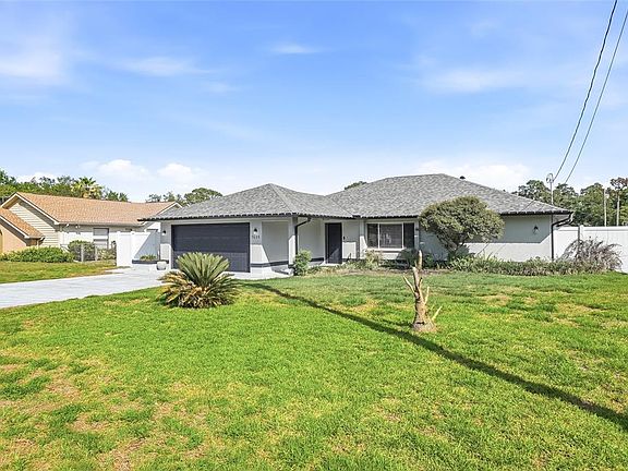 4th image of 7635 Gates Cir