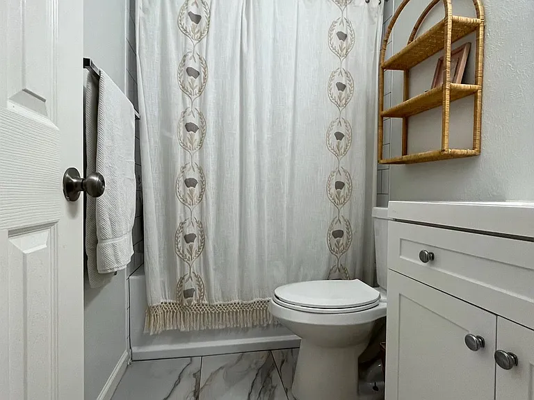 2511 E Stassney Ln — Photo 19