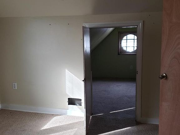 3rd image of 3426 Cranston Ave