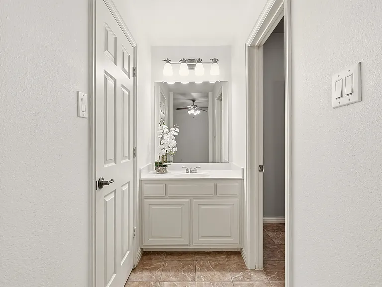 1224 Crockett Dr — Photo 41