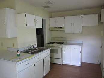2nd image of 253 Middle Dr