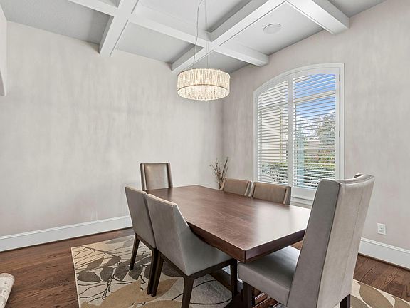 4th image of 1938 Pech Rd