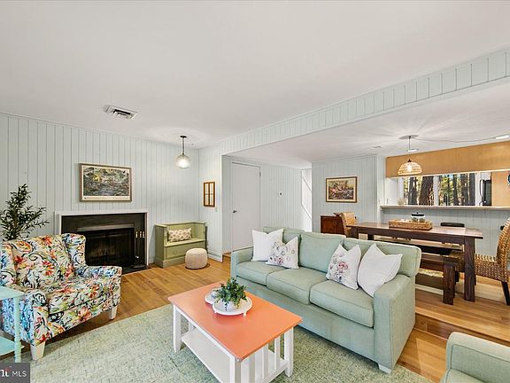 2nd image of 756D Salt Pond Rd