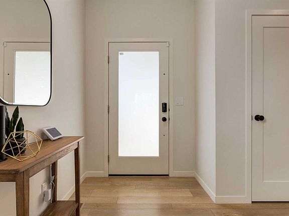 2nd image of 44 W Grove Line SW