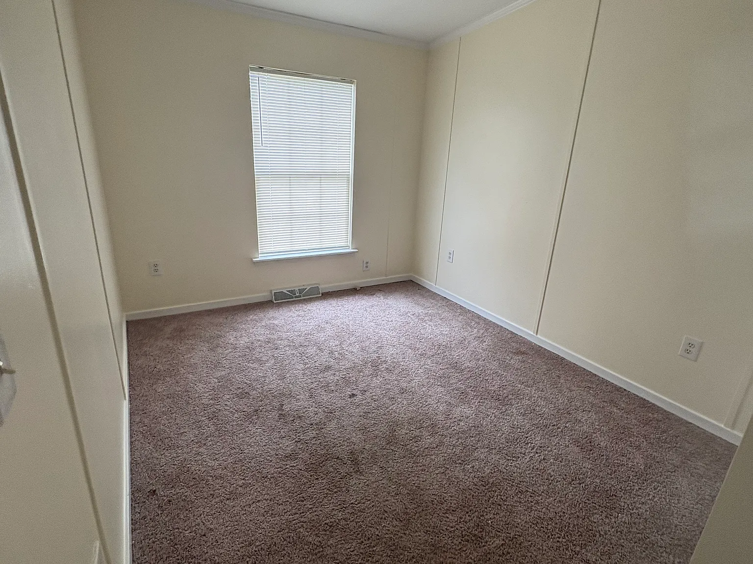3 bed, 1568 sqft, $2,000 — Photo 4