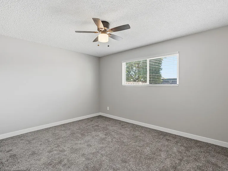 1867 E Alameda Dr — Photo 25