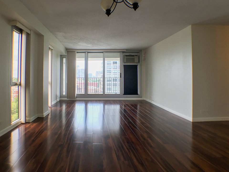 1st image of 1960 N Lincoln Park W APT 903