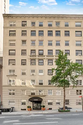 Rented by Bond New York | media 8