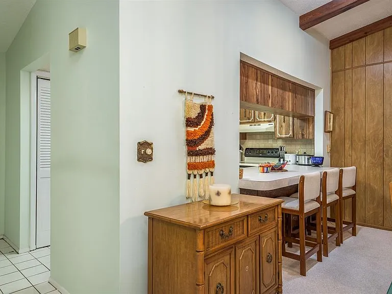 9910 Eagles Point Cir #3 — Photo 12
