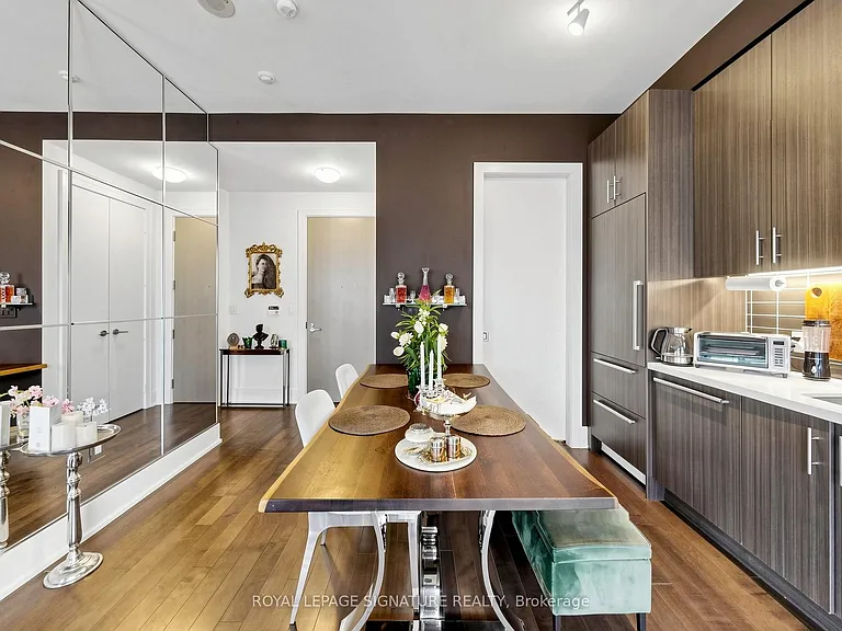 39 Queens Quay E #830 — Photo 12