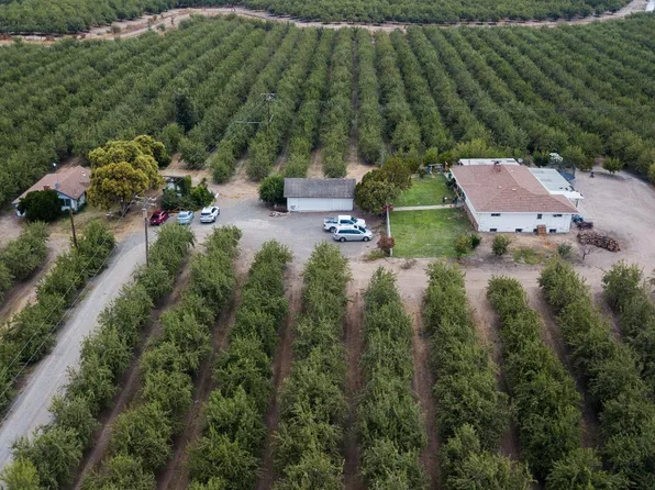 12607 Lone Oak Rd, Waterford, CA 95386
