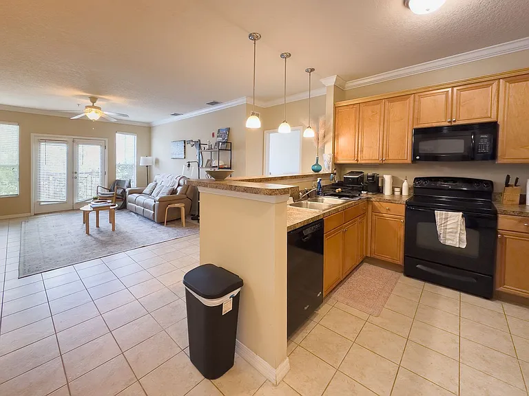 1185 SW 9th Rd #311 — Photo 5