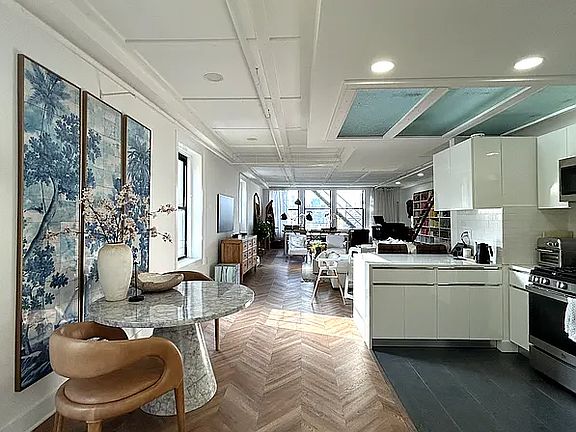 4th image of 110 W 14th St Floor 10