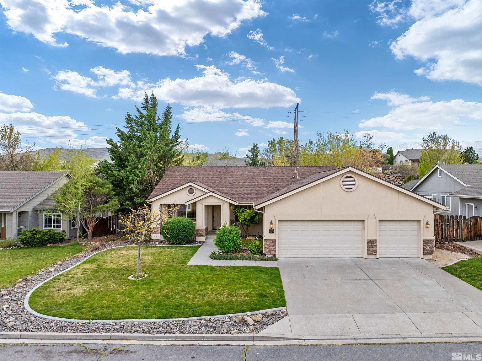 16000 Ironhorse Dr photo 1