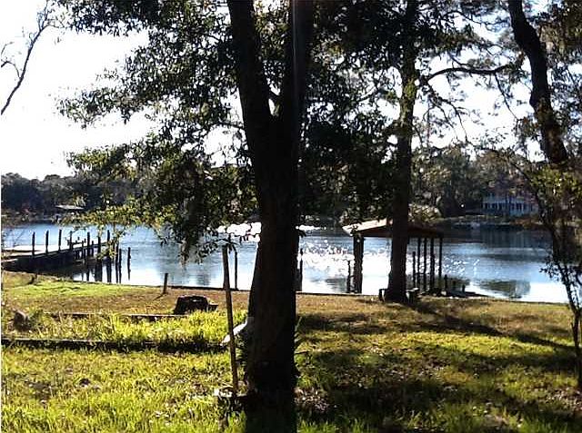 1st image of 916 Pocahontas Dr
