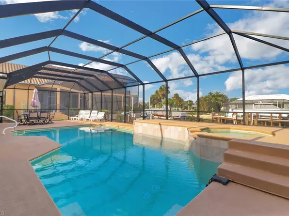 562 Goldcoast Ct, Marco Island, FL 34145