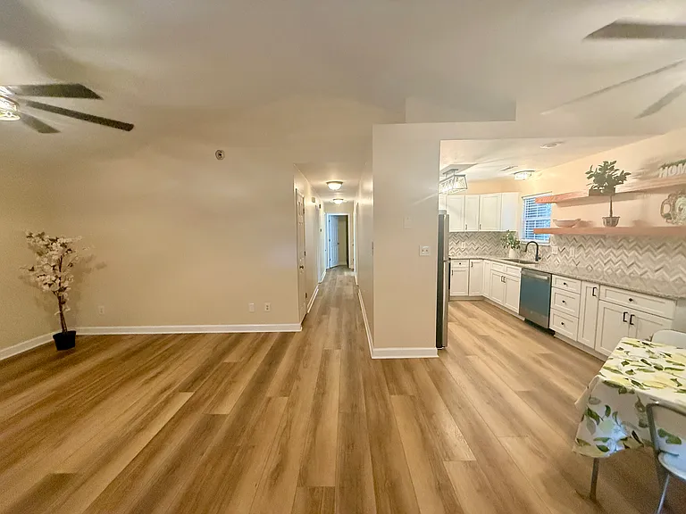 1509 Docksider Ct — Photo 3