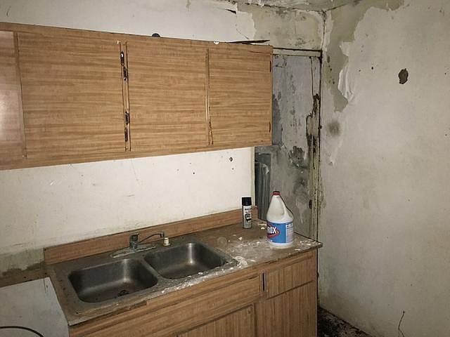 2nd image of 269 Calle Acasia