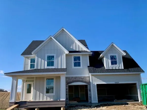 10409 Blackmoor Rd, Woodbury, MN 55129