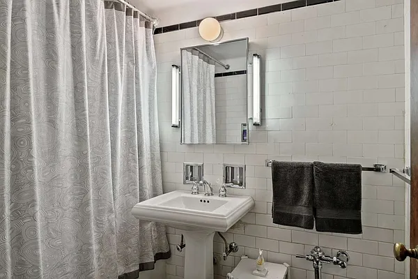 Rented by Stribling | media 6