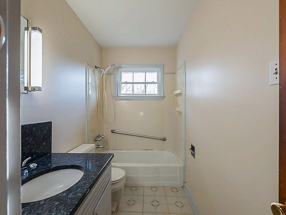 3rd image of 4140 Malta Pl
