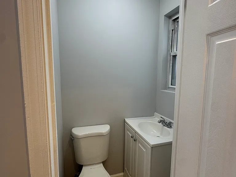 24 E Abbottsford Ave — Photo 5