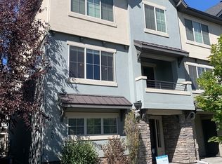 3240 E Thoroughbred Ln, Boise, ID 83716