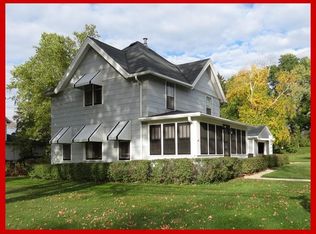 383 W Prospect St, Lake Mills, WI 53551