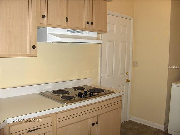 5th image of 1381 E Lombardy Dr