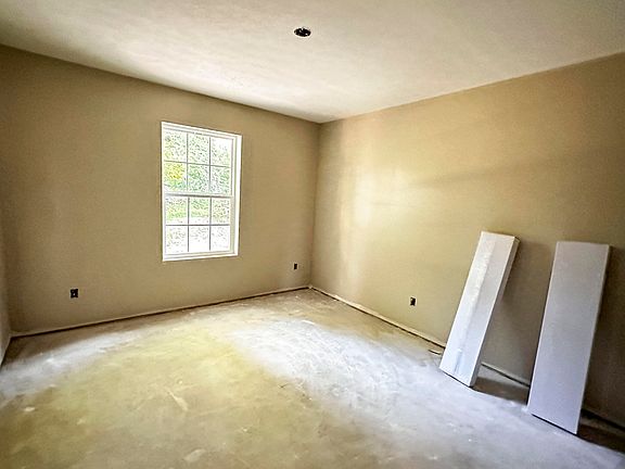 5th image of 3421 Atheron Ln W