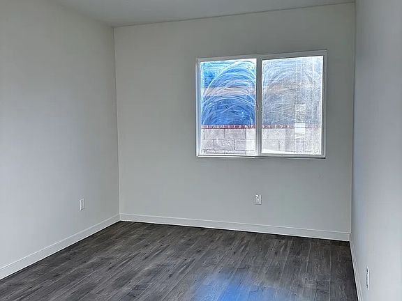 5th image of 15000 Minnehaha St