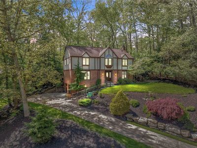 2290 Salem Dr, Pittsburgh, PA, 15237