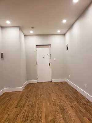 Rented by JB Management NY Inc | media 2