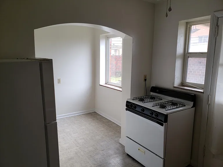 1365 W 6th Ave — Photo 5