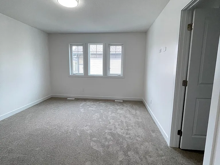 740 Daniels Way SW — Photo 15