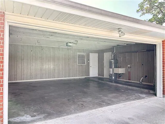 921 Ridgelake Dr — Photo 22