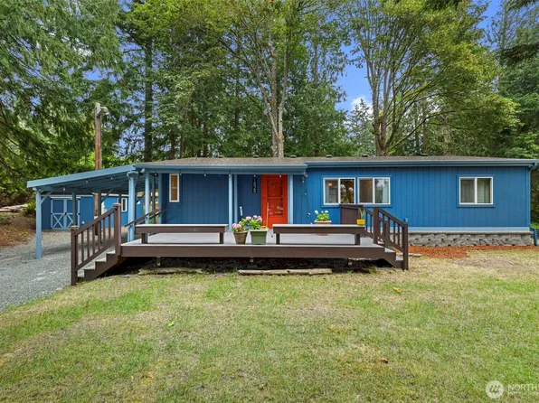 1828 Lake Drive, Camano Island, WA 98282